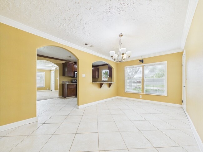 Building Photo - 1213 W Sidnor St