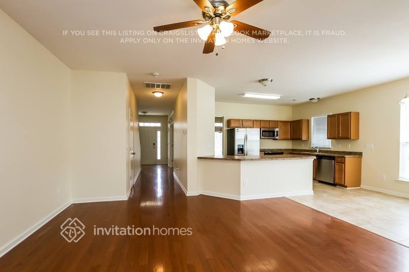 Building Photo - 174 Gresham Ln