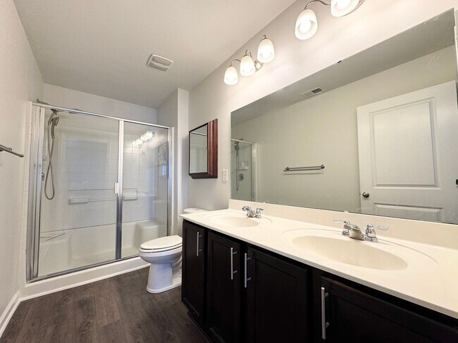 Building Photo - Myrtle Beach - 3 Bedroom / 2 Bathroom Home