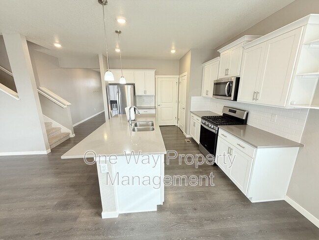 Building Photo - 215 N 62nd Ave