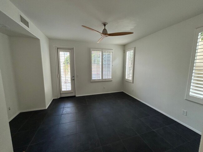 Building Photo - New! 3BD/2.5BA Two-Story Condo in Qual Hill Irvine! *MOVE-IN SPECIAL*