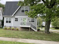 Building Photo - 2145 N Taylor Rd