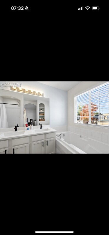 Building Photo - 4569 Tetman Ln
