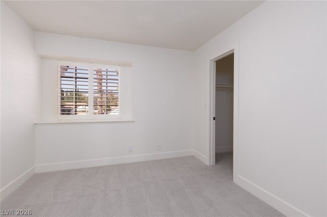Building Photo - 3020 Donnegal Bay Dr