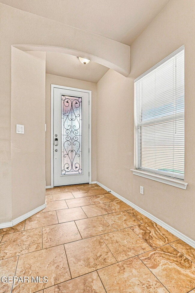 Building Photo - 7409 Dewberry Dr