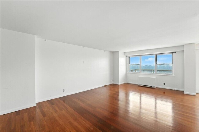 Building Photo - 6600 JFK Blvd E