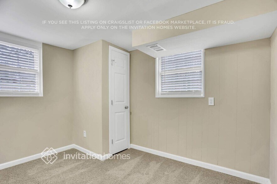 Building Photo - 6286 David Ln SW