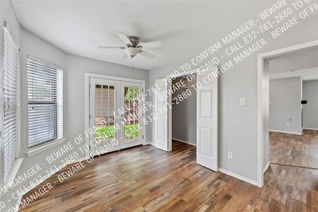 Building Photo - 473 Leisure Ln