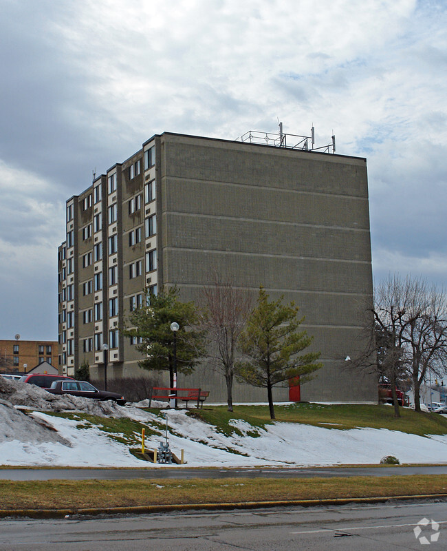 Building Photo - Xenia Towers