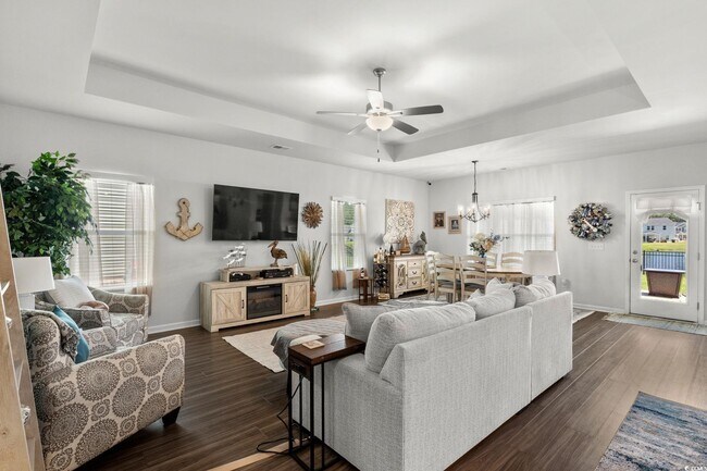 Building Photo - 1440 Bellaria Wy