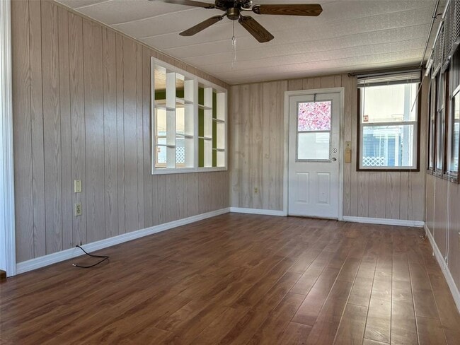 Building Photo - 13225 101st St SE