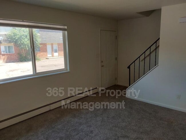 Building Photo - 706 37th Ave
