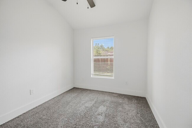 Building Photo - 5030 Rapido Rd