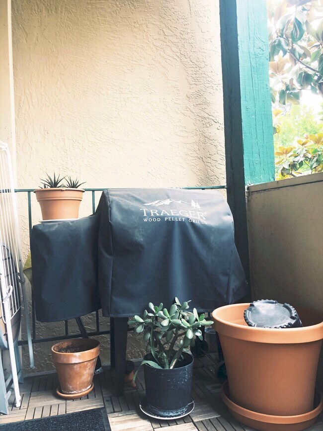 Building Photo - 199 Montecito Ave