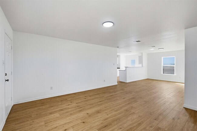 Building Photo - 1013 Woodward Ct