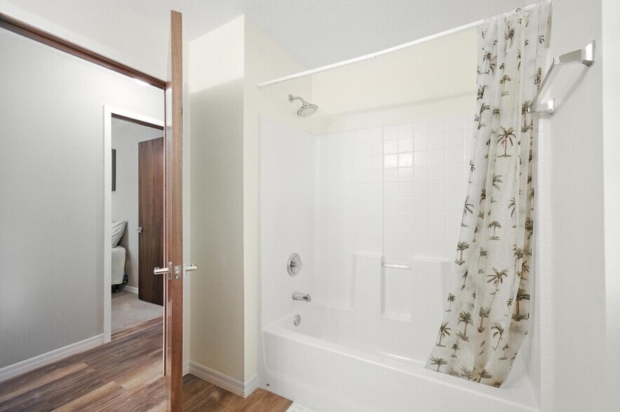 Building Photo - 9 Birch Haven Pl