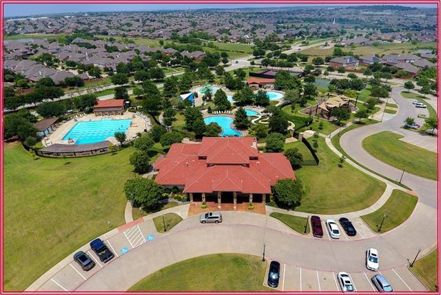 Building Photo - 4945 Grinstein Dr