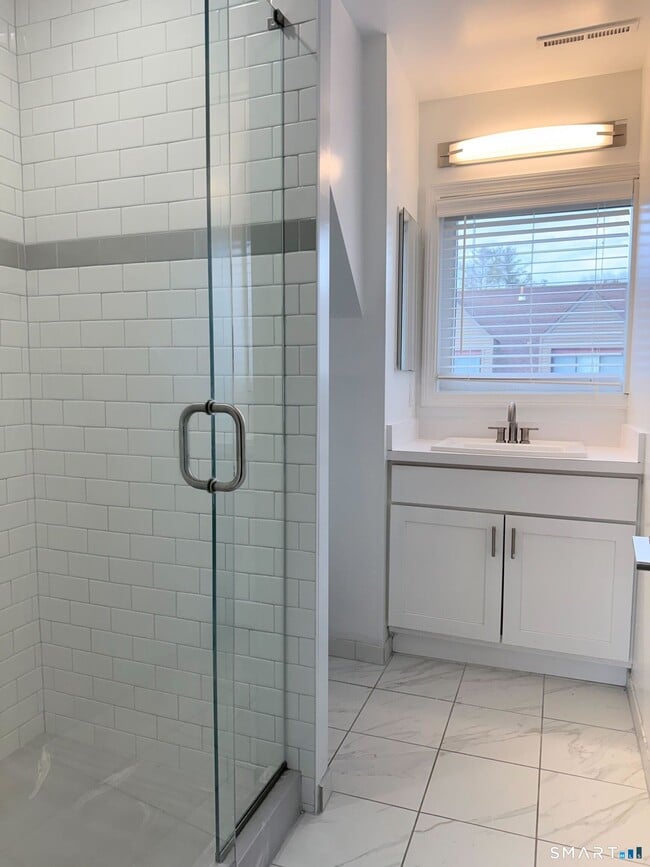 Building Photo - 40 Montoya Dr