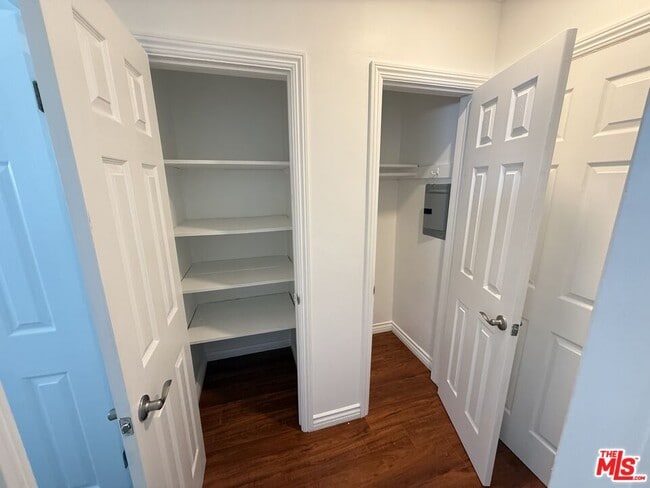 Building Photo - 332 Rexford Dr