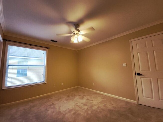 Building Photo - 8520 Hannary Cir
