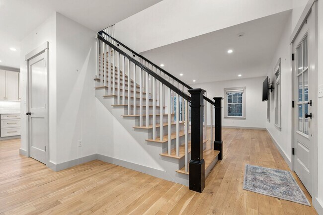 Building Photo - Keystone