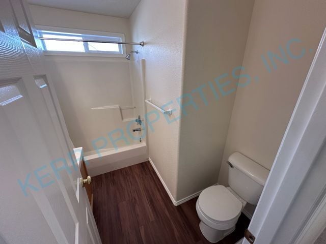 Building Photo - Spacious 4-Bed Oasis with 2.5 Baths in Cla...