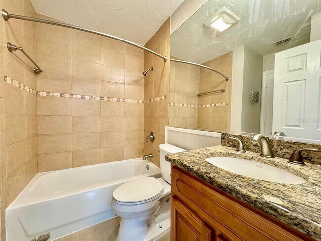 Building Photo - 8615 Mallard Reserve Dr