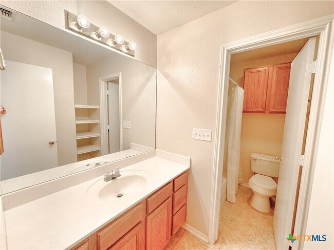 Building Photo - 2742 FM1044