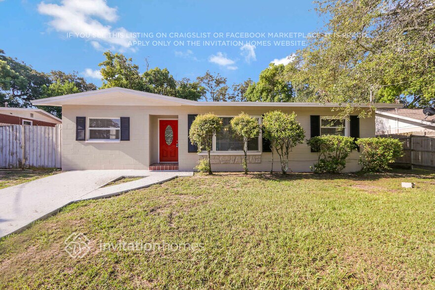 Building Photo - 4103 E 97Th Ave