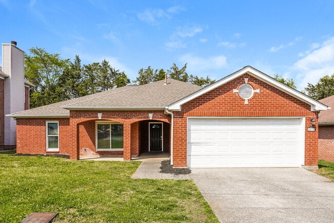 Building Photo - 5033 Singing Hills Dr