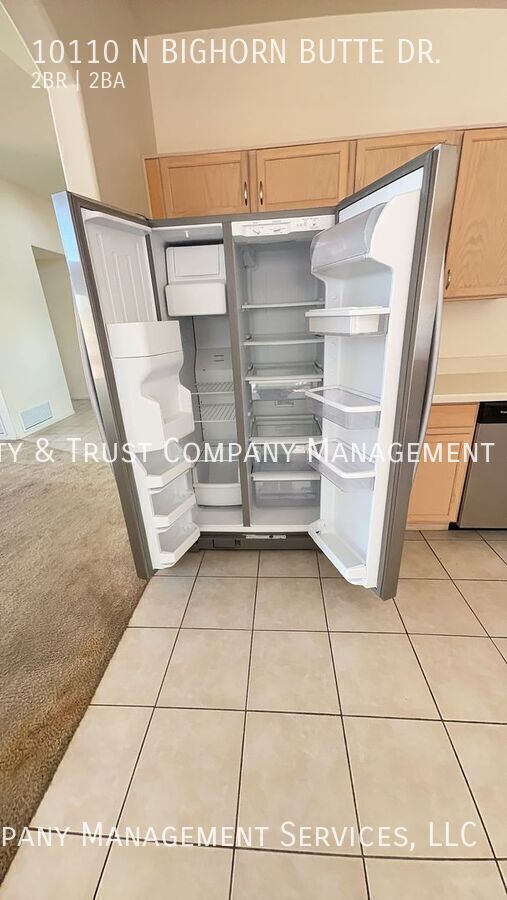 Building Photo - 10110 N Bighorn Butte Dr
