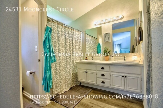 Building Photo - 24531 Mooncrest Cir