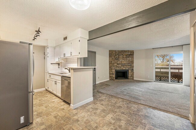 Building Photo - 7040 W 20th Ave