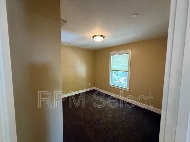Building Photo - 428 Alhambra Blvd