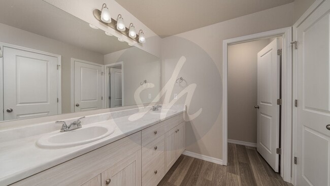 Building Photo - Beautiful Townhome located in the Townes at Woodmen Heights