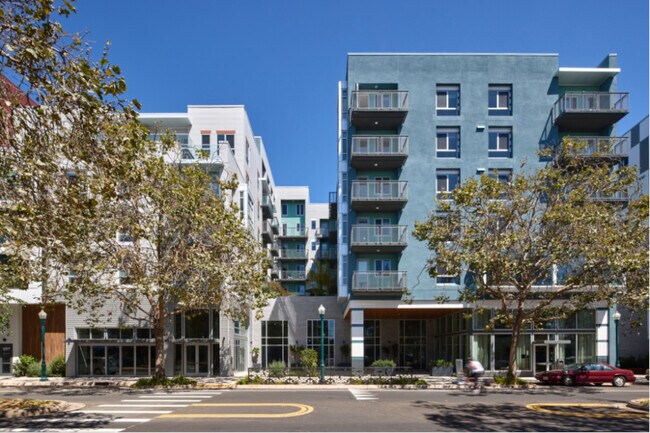 Building Photo - Anton Pacific