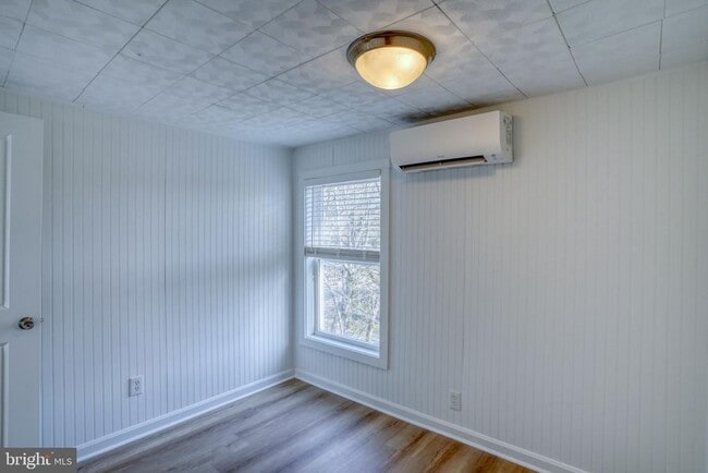 Building Photo - 35617 Airport Rd