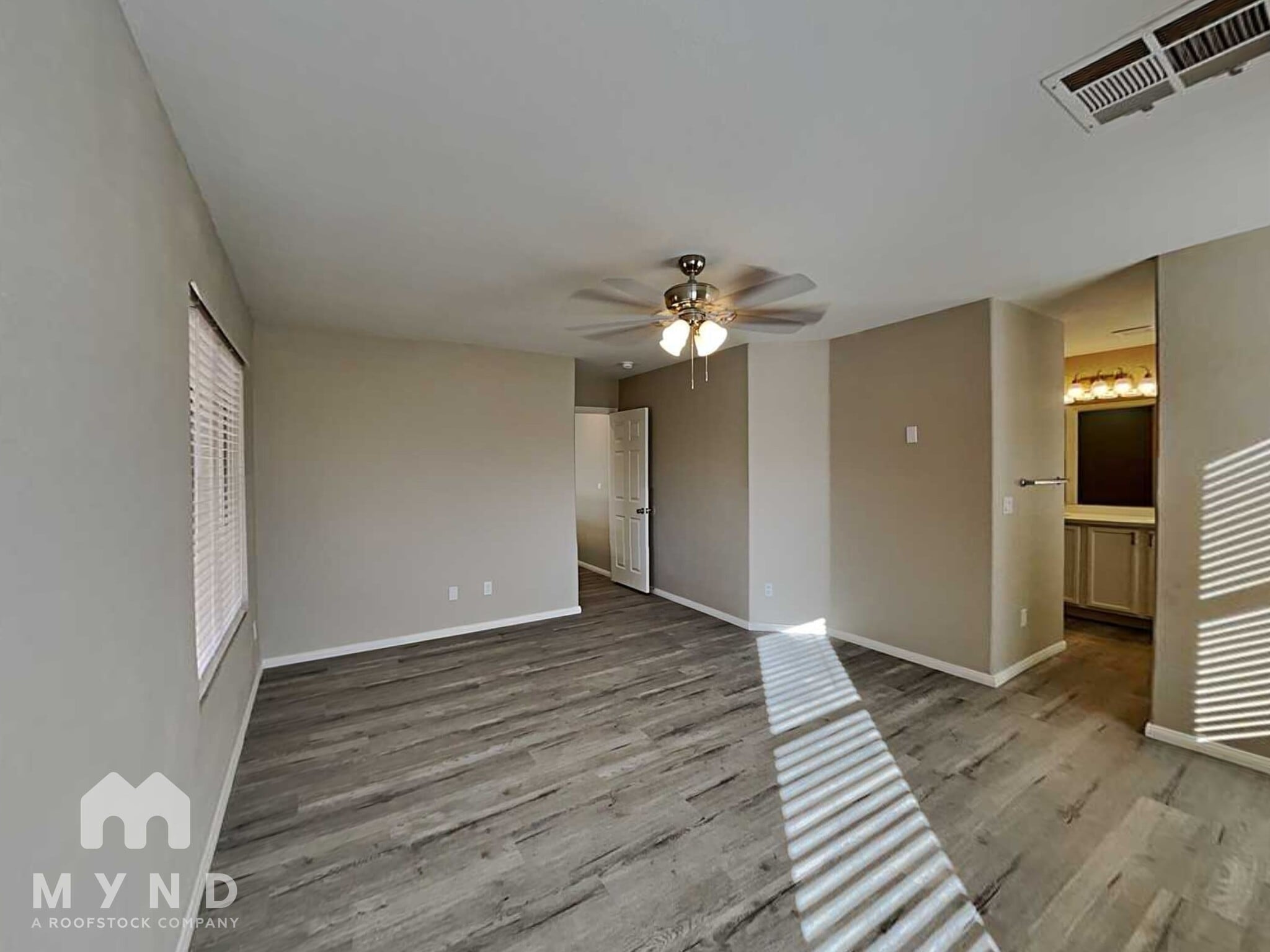 Building Photo - 5910 Hilmont St