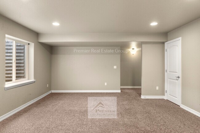 Building Photo - 6105 Fiddle Wy