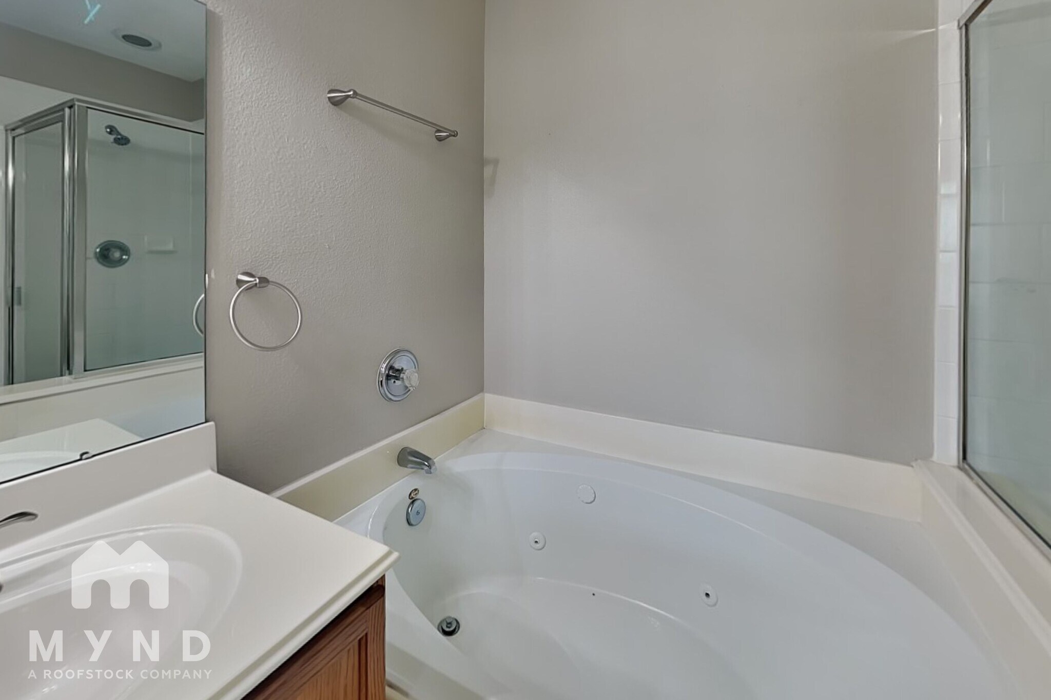 Building Photo - 7318 Rosebud Bend Dr
