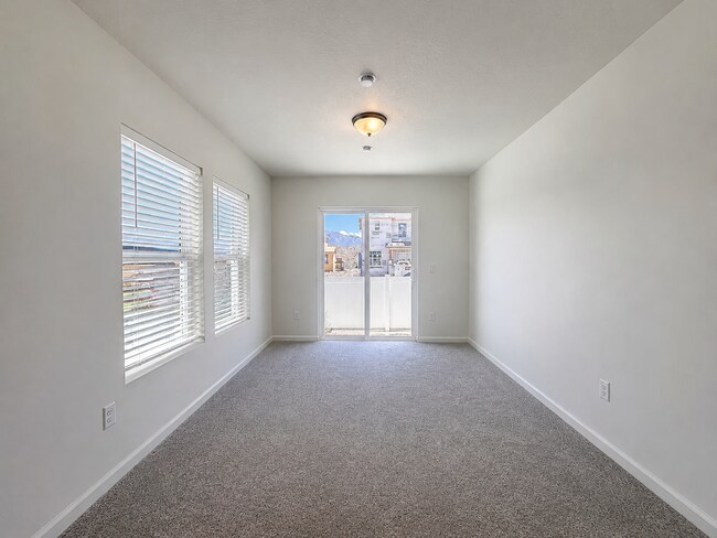 Building Photo - Brand New 2-bed 2-bath End Unit Townhome