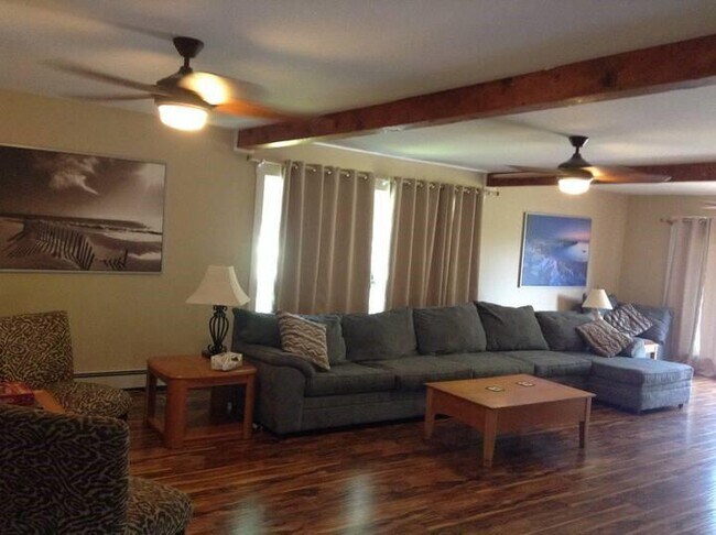 Building Photo - 44 Allagash Trail