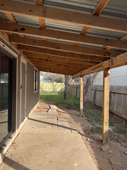 Building Photo - 8757 Birmingham Dr