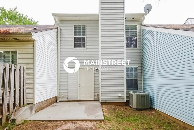 Building Photo - 2 Bedroom Pet-Friendly Home in Lithonia, G...