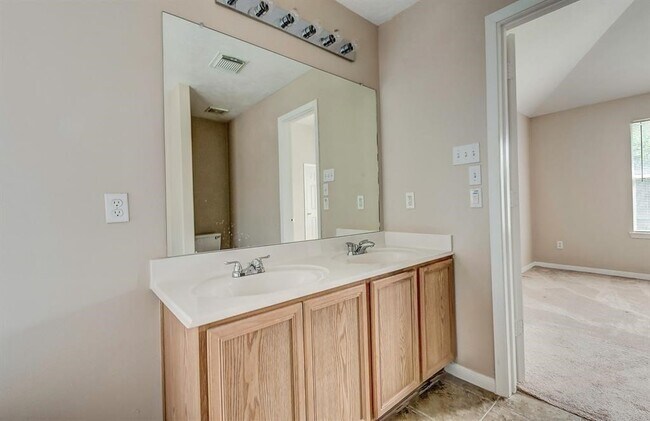 Building Photo - 18814 Bonners Park Cir