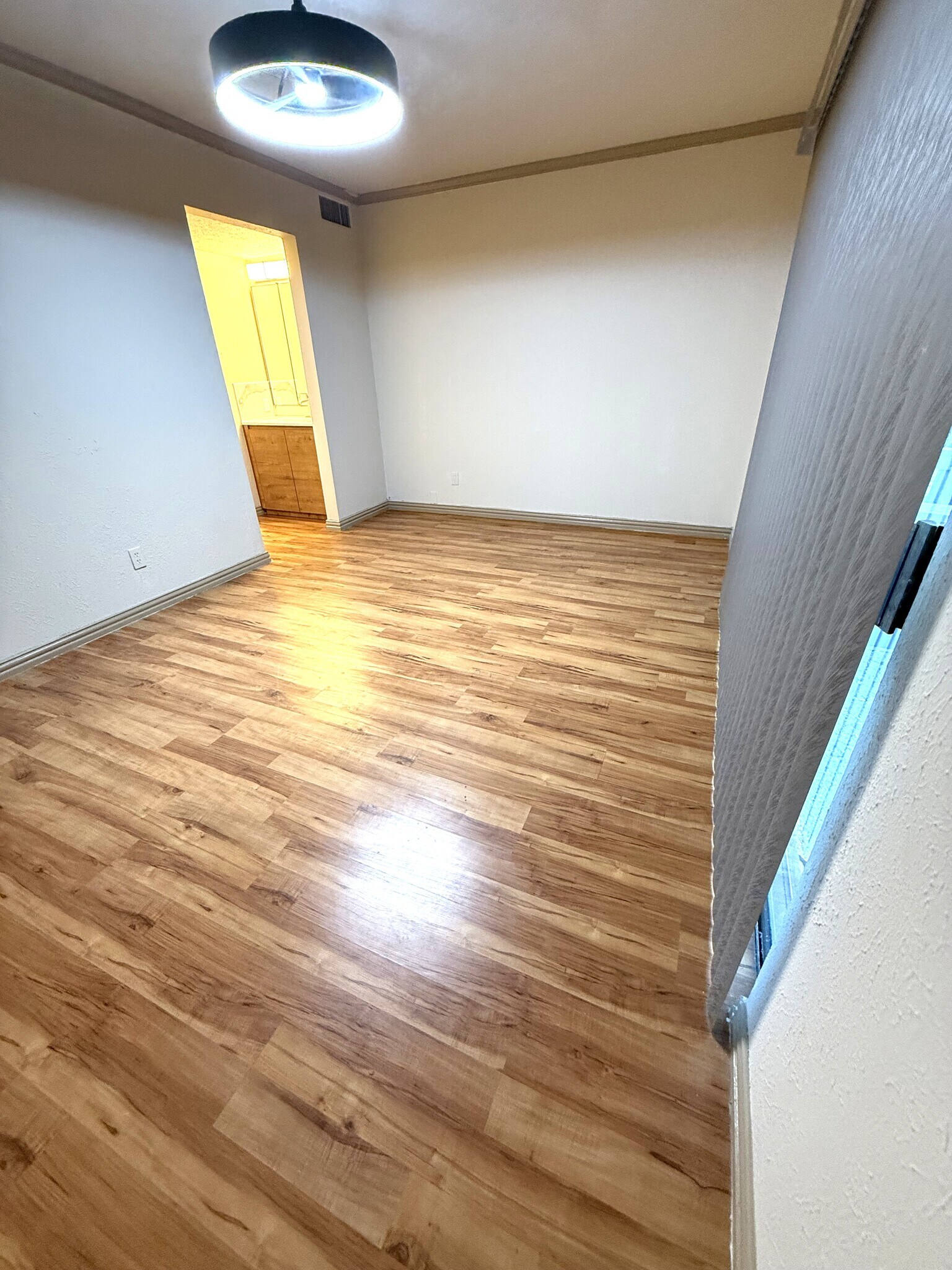 Building Photo - 4557 N O'Connor Rd