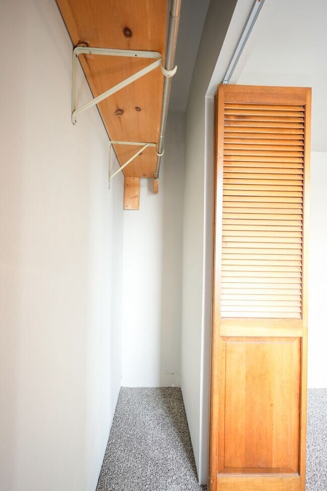 Building Photo - 334 Ann St