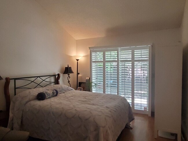 Building Photo - Cute Home in Great Location, A/C, W/D, Wood Floors, Remodeled Bathrooms, 2C Garage, Beautiful Yards!