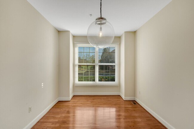 Building Photo - Gorgeous 3-Bedroom Townhome in East Norriton!