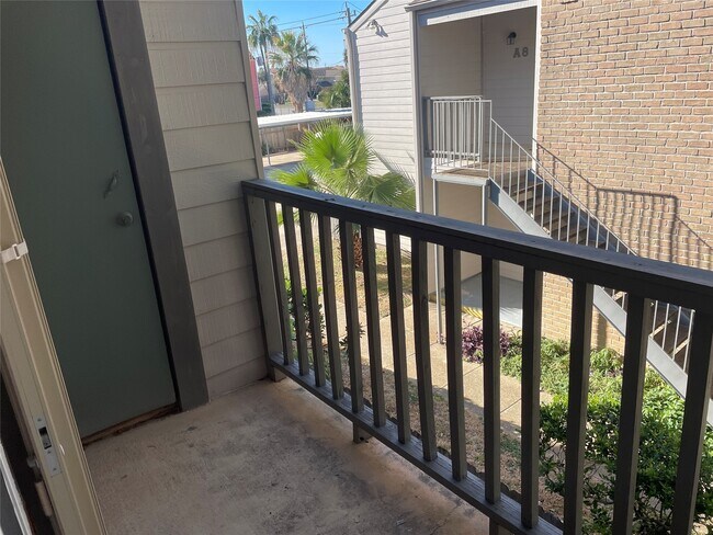 Building Photo - 3220 69th St